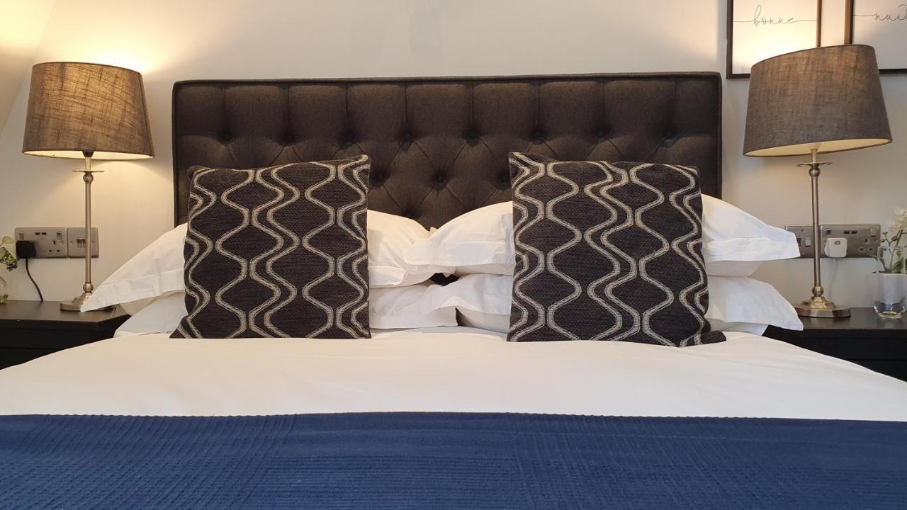 A Room With A View Brighton Dış mekan fotoğraf A bed with a headboard